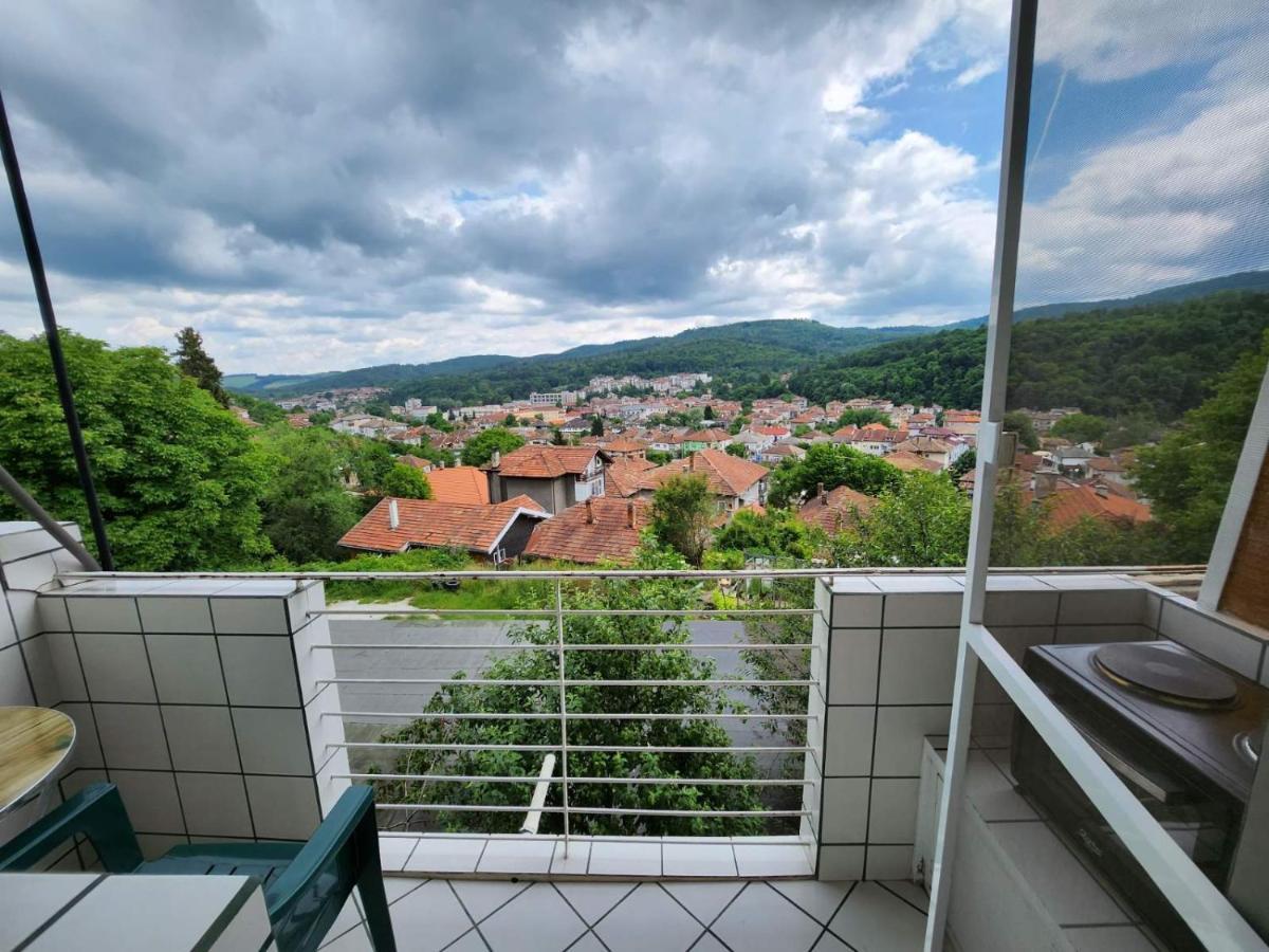 Апартамент Панорамна Гледка Tryavna Extérieur photo